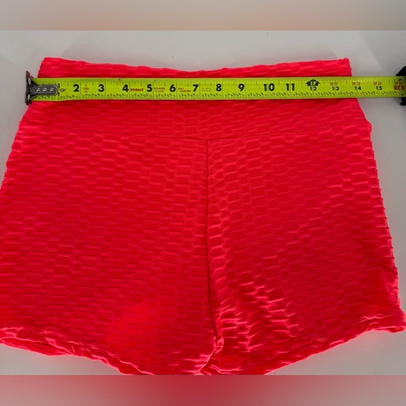 Vibrant High Waist Red Women's Shorts - Picture 4 of 8